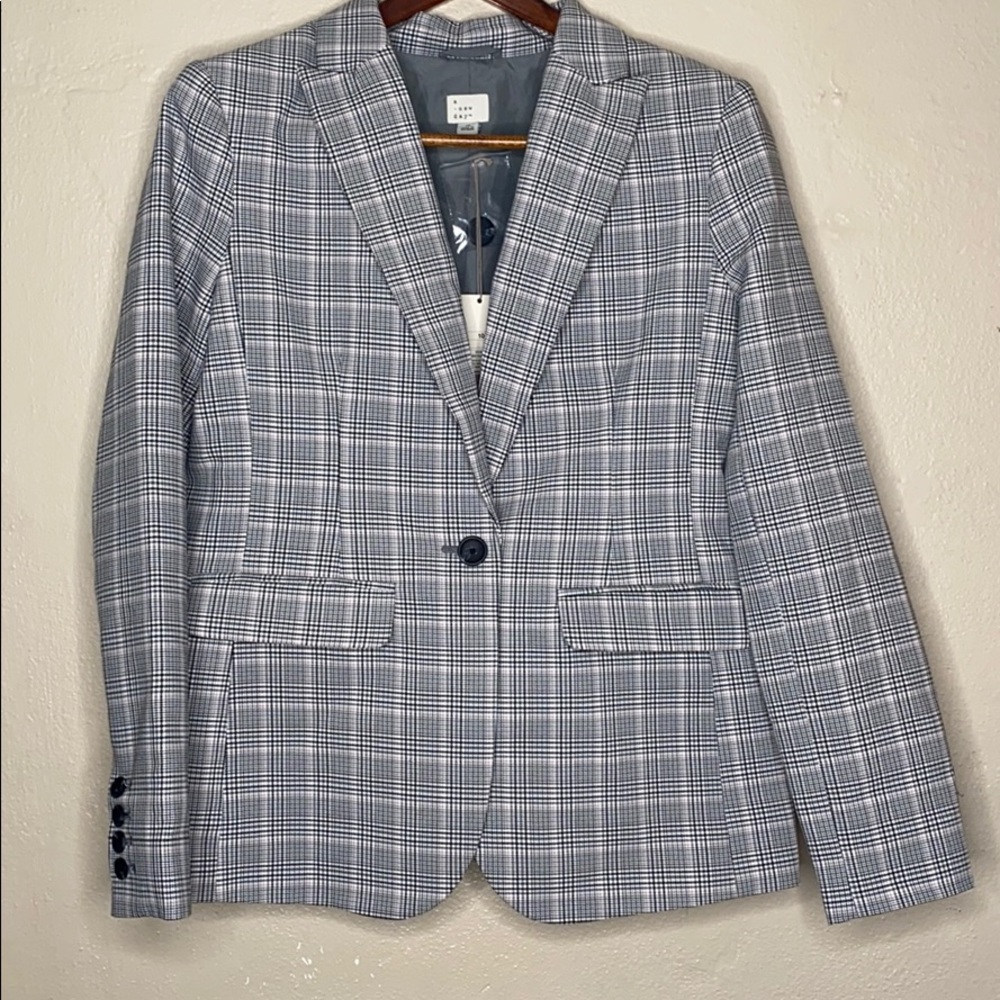 Plaid Long Sleeve Blazer